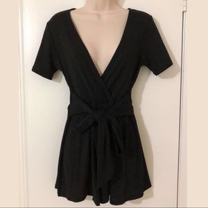 Forever 21 Black Surplice Self-Tie Romper size L